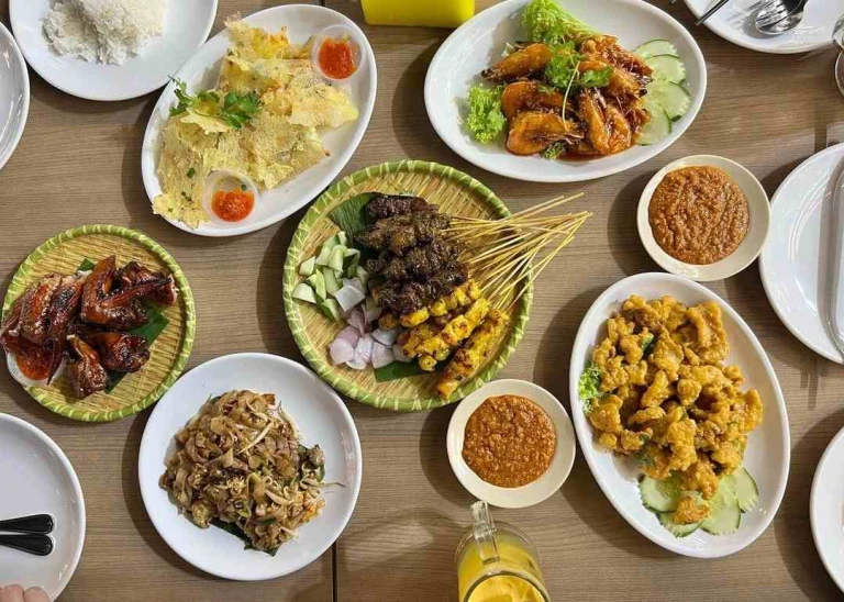 Halal Eats in Kuala Lumpur: Traditional & Modern Delights You Can’t ...